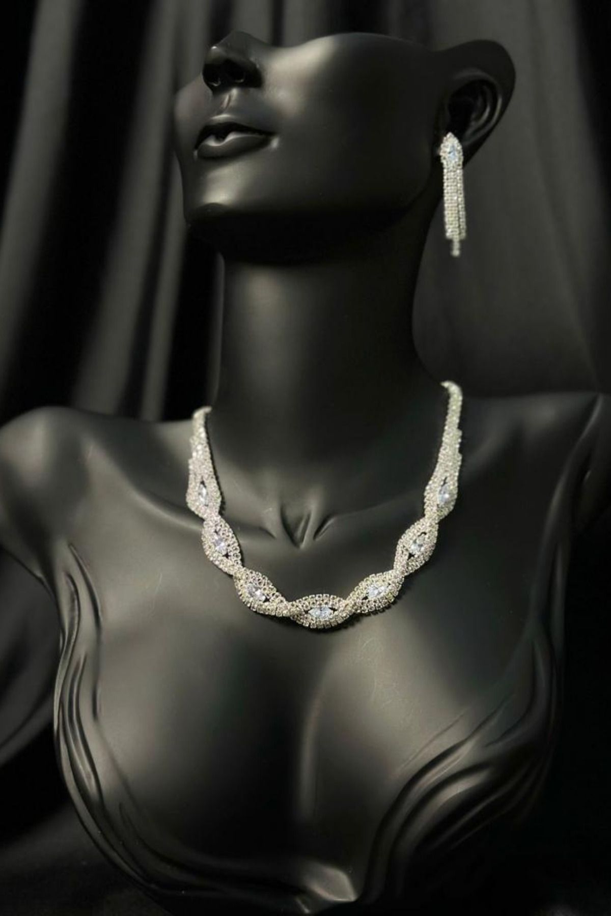 Sarmal Model Zirkon Taşlı Abiye Kolye Küpe Seti Gelin Nişan Takı Seti