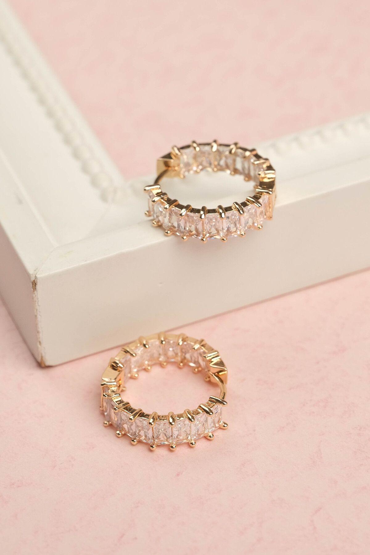 Zirkon Taşlı Rodyum Kaplama Kadın Çelik Renk Atmaz Garantili Tarz Küpe